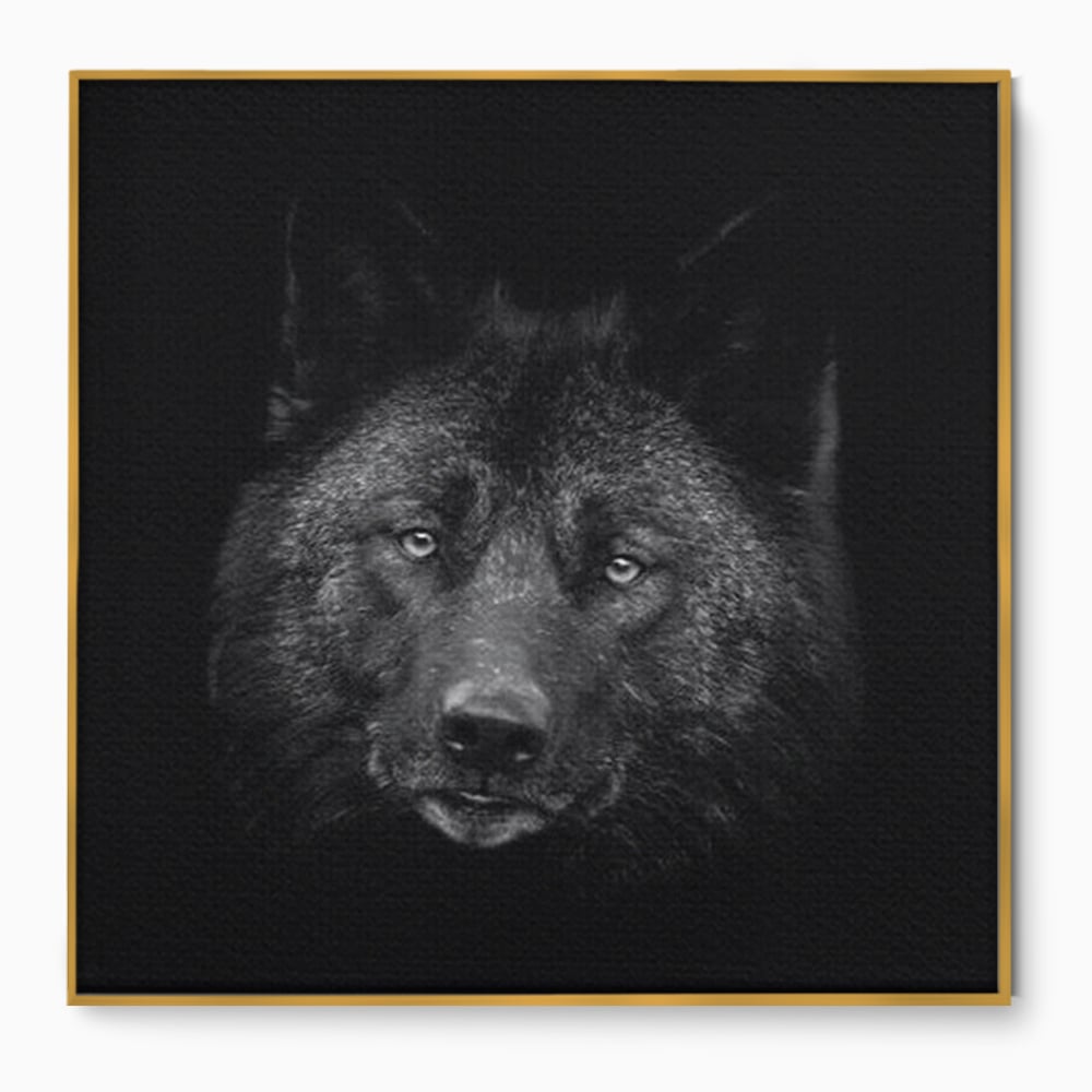 Tablou canvas cu tablou canvas cu portret de lup negru, in rama de aluminiu auriu
